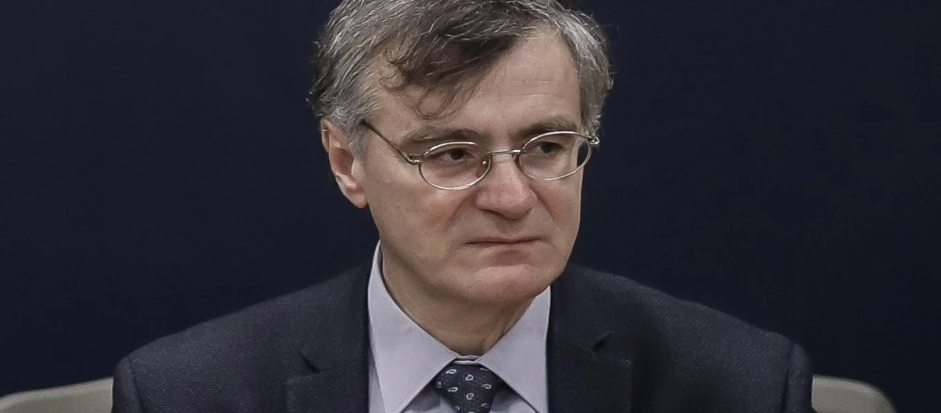 Ο Σωτήρης Τσιόδρας στην ενημέρωση: «Η μάσκα η μόνη μας επιλογή - Δύσκολα μέχρι Ιανουάριο»!